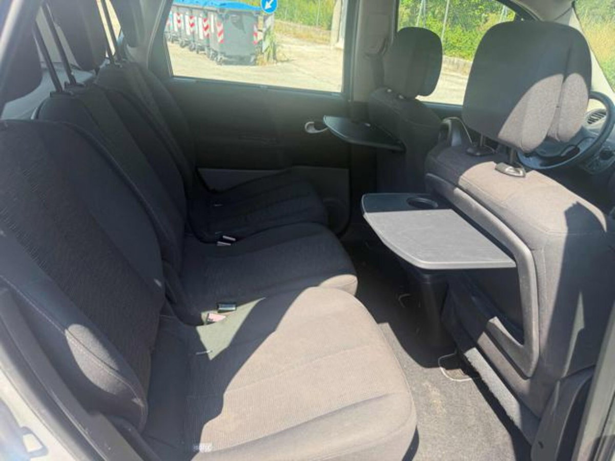 Renault Scenic E-Tech Electric 1.9 dCi/130CV (20)