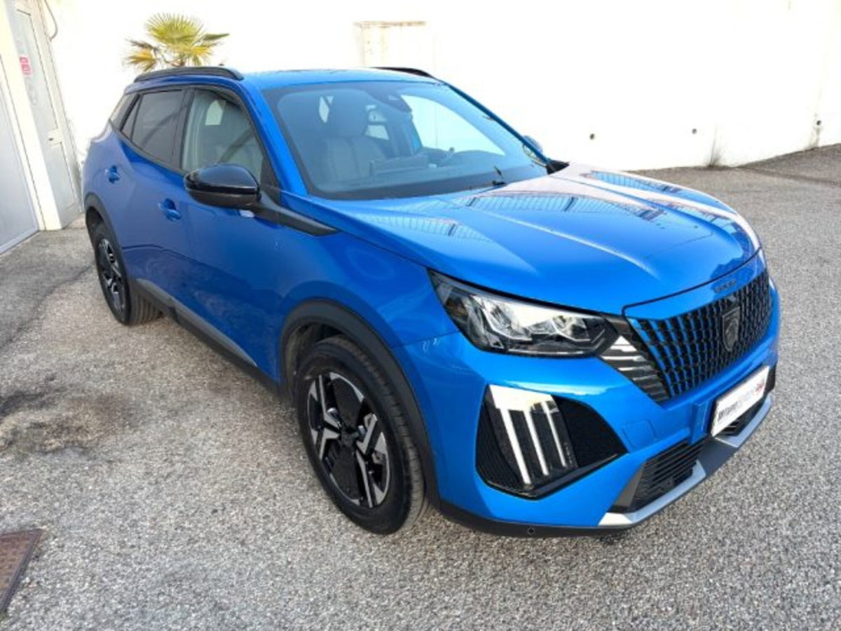 Peugeot 2008 PureTech 100 S&S Allure (2)