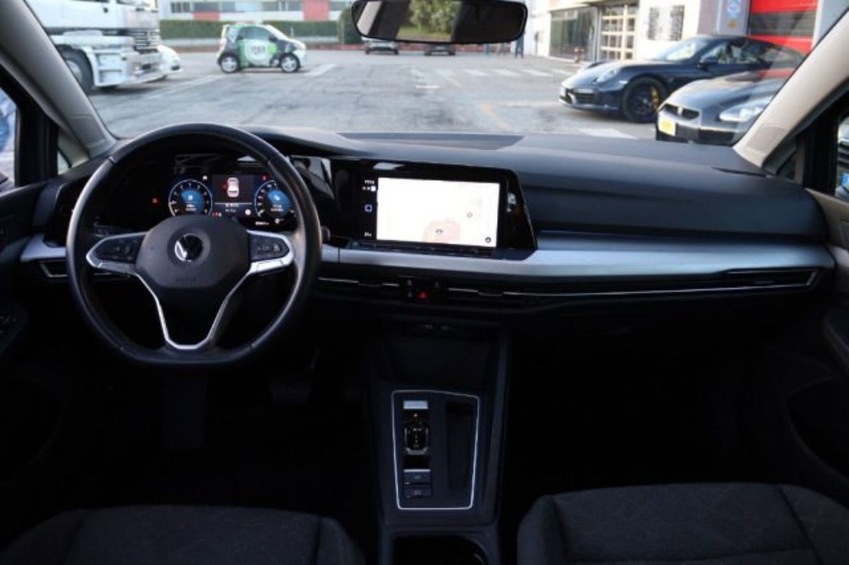Volkswagen Golf 1.5 eTSI 150 CV EVO ACT DSG Style (10)