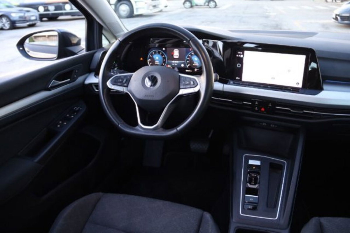 Volkswagen Golf 1.5 eTSI 150 CV EVO ACT DSG Style (12)