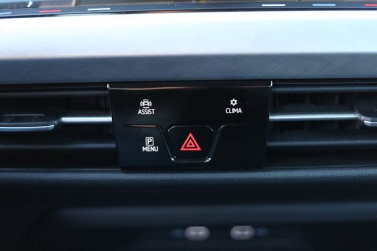 Volkswagen Golf 1.5 eTSI 150 CV EVO ACT DSG Style (14)