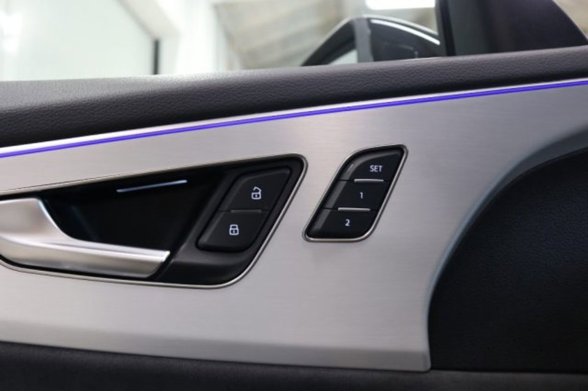 Audi Q8 Q8 55 TFSI quattro tiptronic Sport (20)