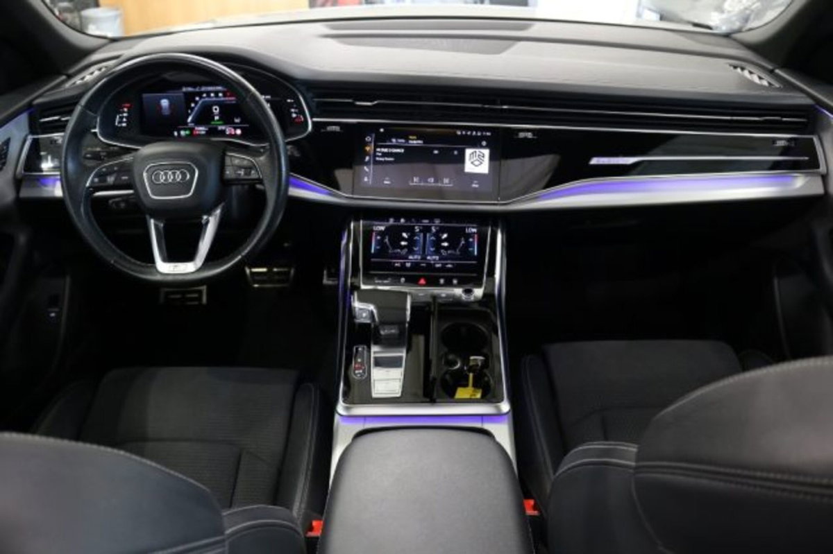 Audi Q8 Q8 55 TFSI quattro tiptronic Sport (9)