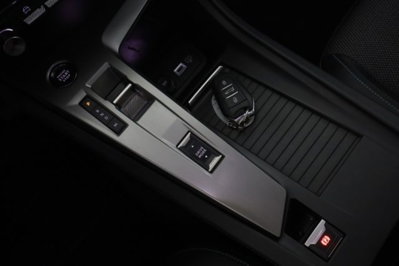 Peugeot 308 PureTech Turbo 130 S&S EAT8 Allure (13)