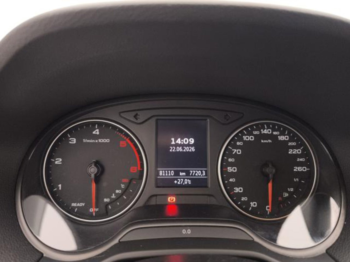 Audi Q2 Q2 30 TDI (13)