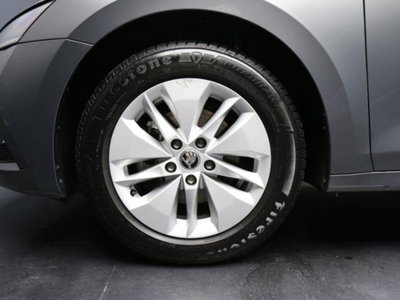 Skoda Octavia Station Wagon 2.0 TDI EVO SCR DSG Wagon Executive (6)