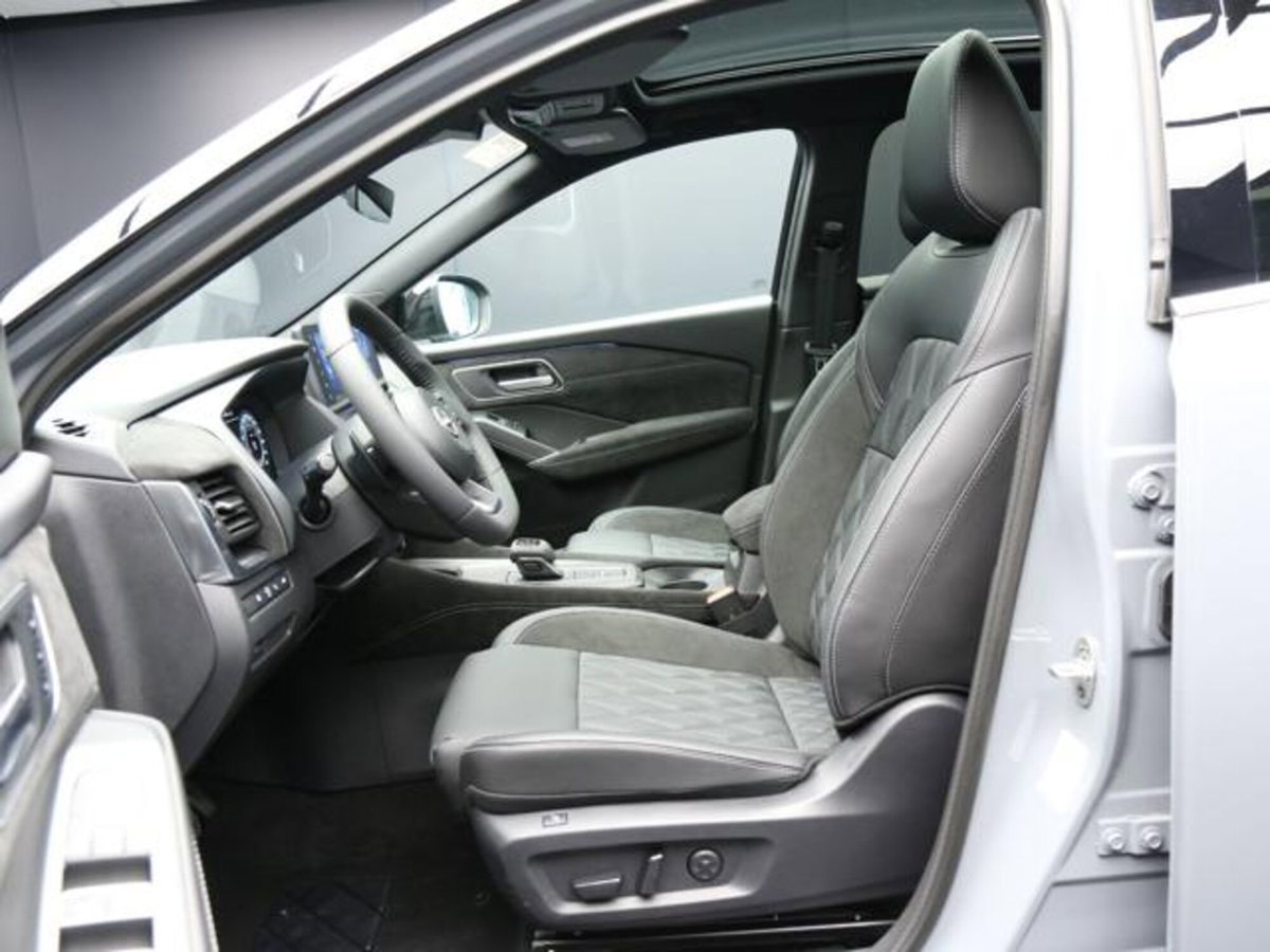 Nissan Qashqai 1.3 mhev Tekna 4wd 158cv xtronic (10)