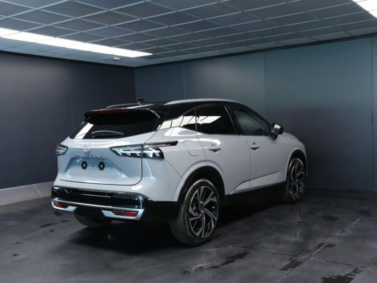 Nissan Qashqai 1.3 mhev Tekna 4wd 158cv xtronic (3)