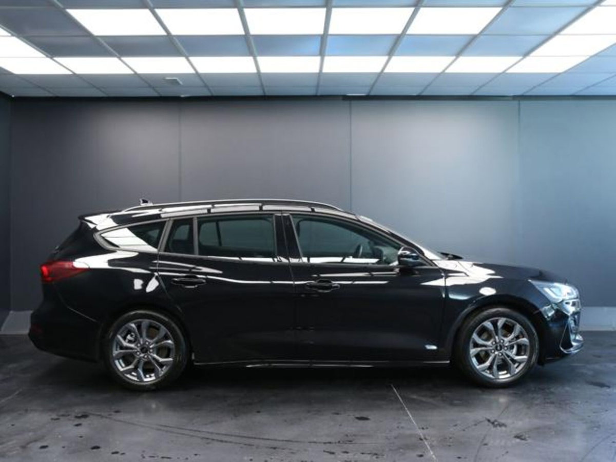 Ford Focus Station Wagon 1.0 EcoBoost Hybrid 125 CV SW ST-Line (6)