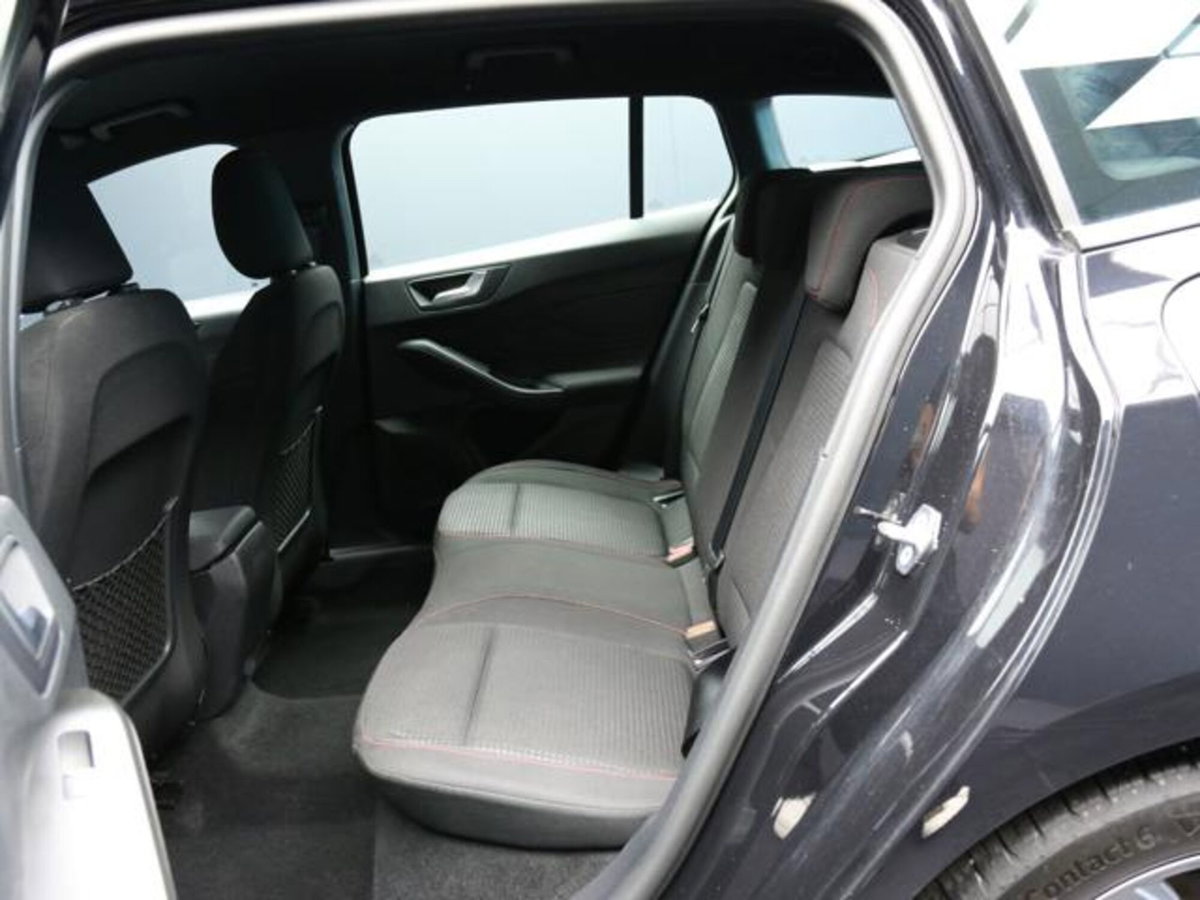 Ford Focus Station Wagon 1.0 EcoBoost Hybrid 125 CV SW ST-Line (8)