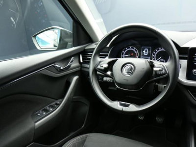 Skoda Kamiq 1.0 TSI Ambition (12)