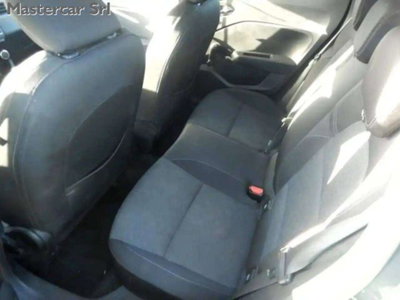Renault Clio 1.0 tce Techno 90cv (5)