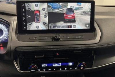 Nissan Qashqai 1.3 mhev N-Connecta 2wd 140cv (10)