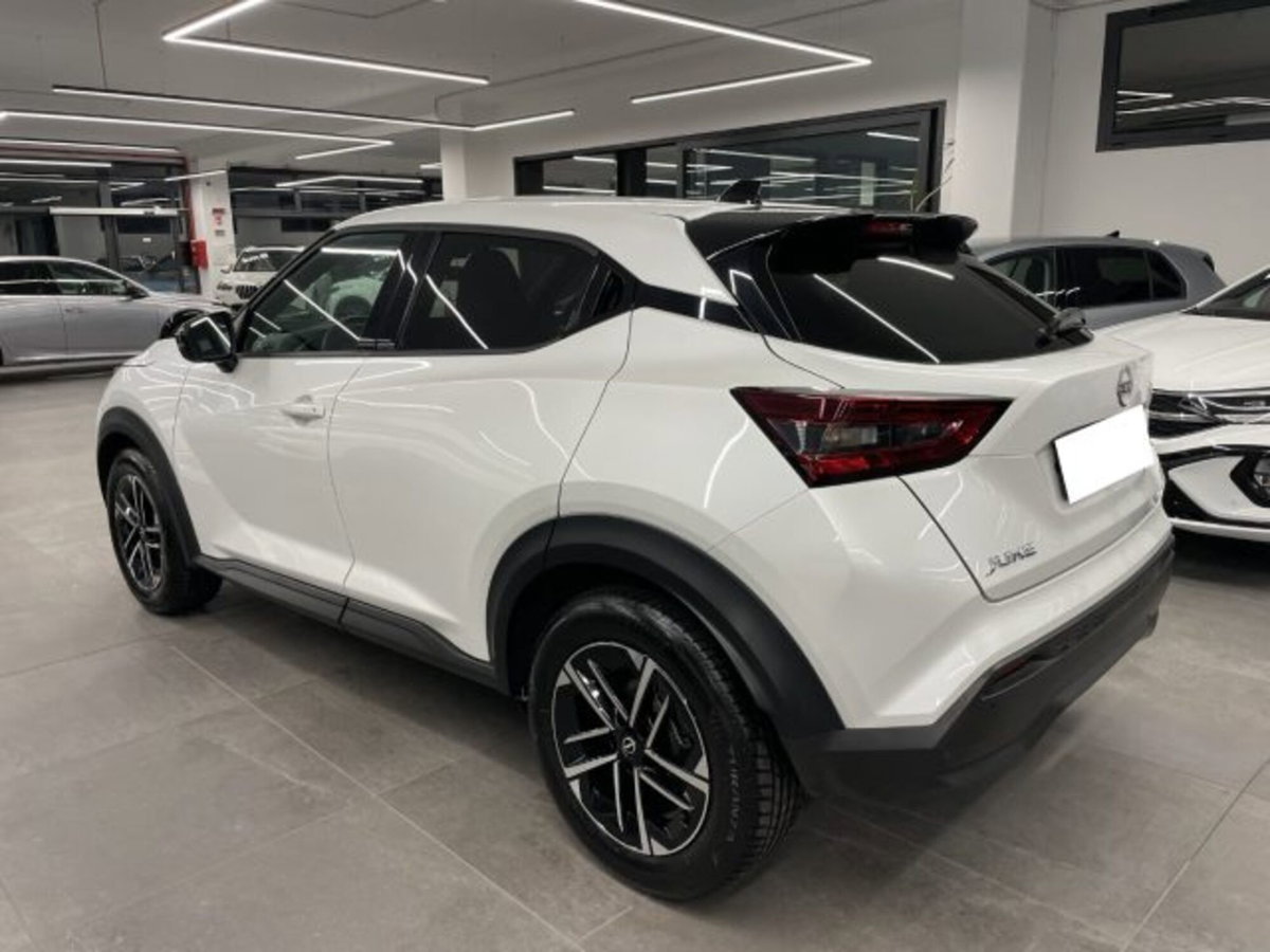Nissan Juke 1.0 dig-t N-Connecta 114cv (4)
