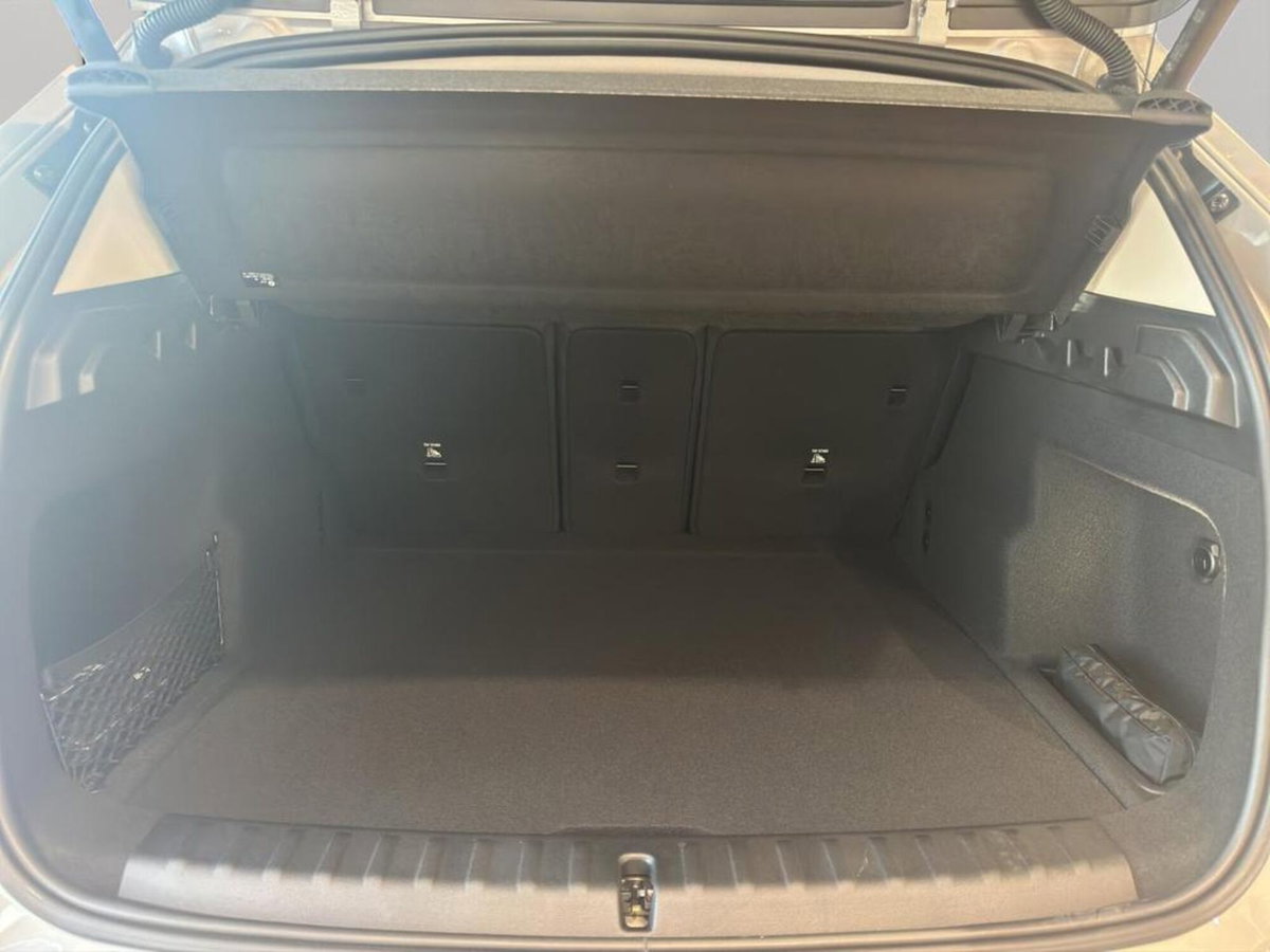 BMW X1 sdrive18i X-Line auto (13)