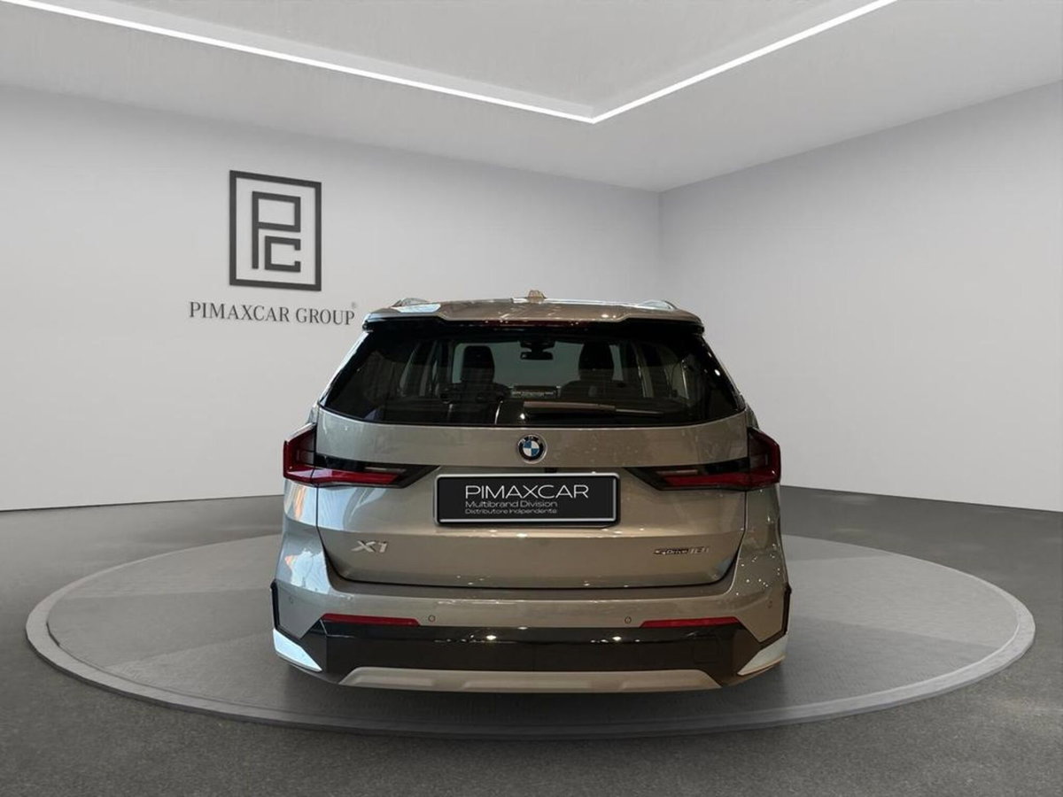 BMW X1 sdrive18i X-Line auto (5)