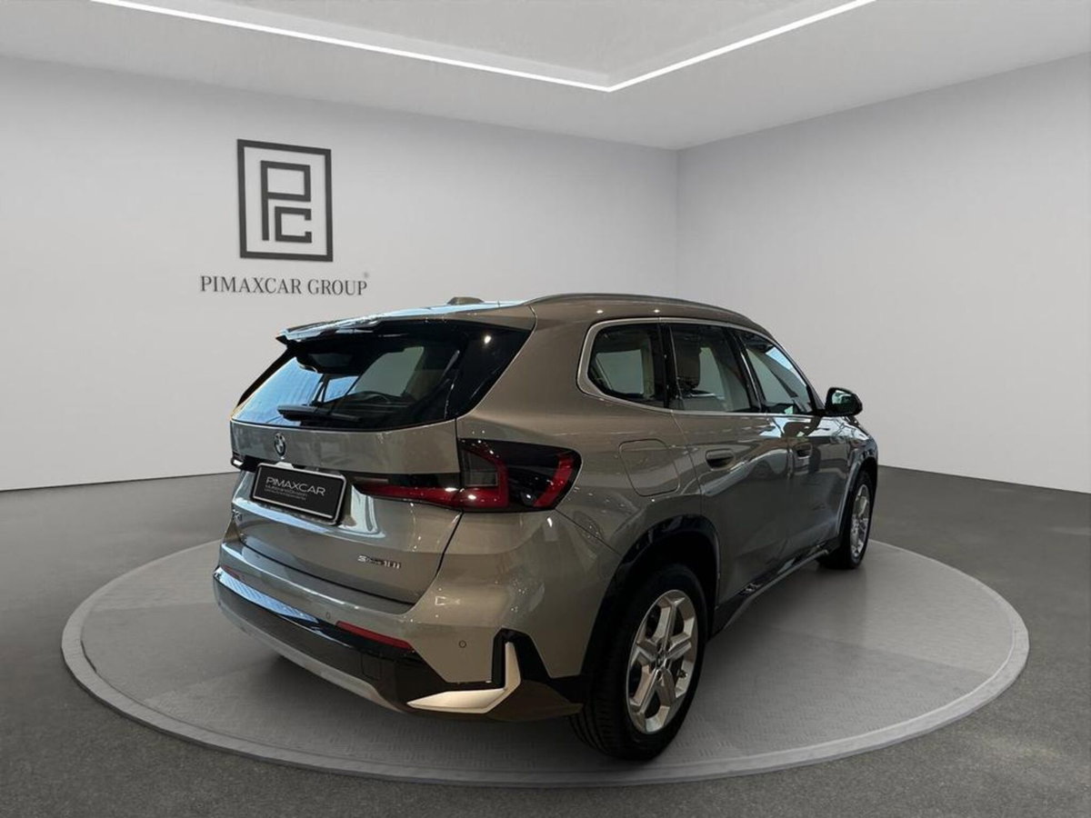 BMW X1 sdrive18i X-Line auto (6)