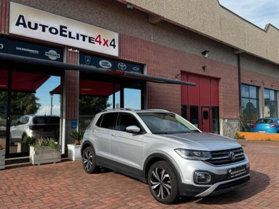 Volkswagen T-Cross 1.0 TSI 110 CV Sport usata
