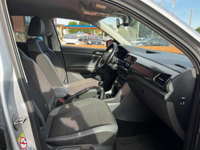 Volkswagen T-Cross 1.0 TSI 110 CV Sport (6)