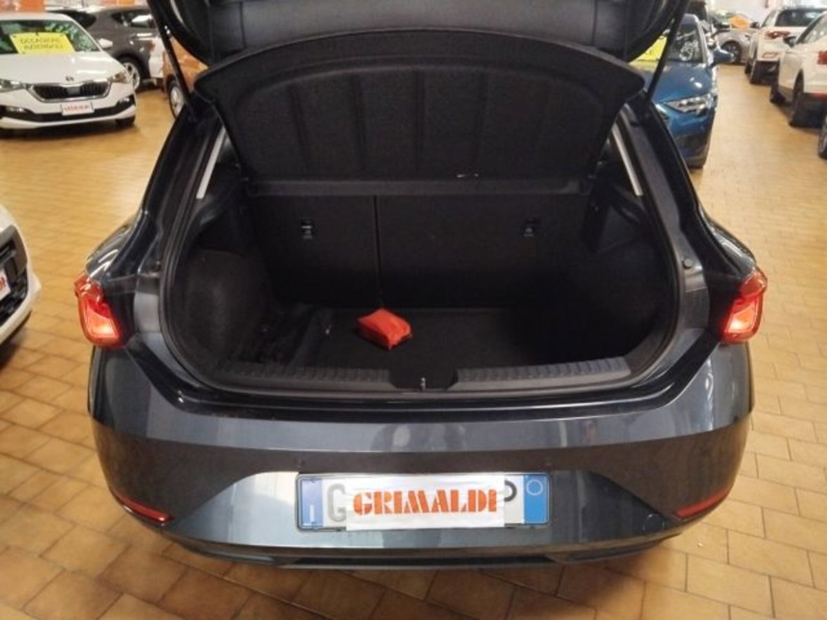 SEAT Leon 1.5 hybrid Business 116cv dsg (11)