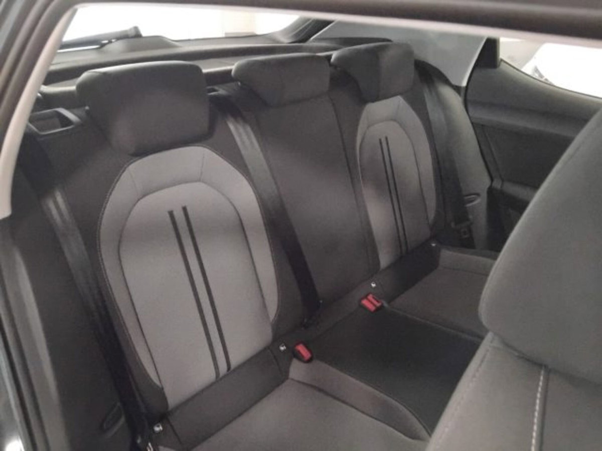 SEAT Leon 1.5 hybrid Business 116cv dsg (13)
