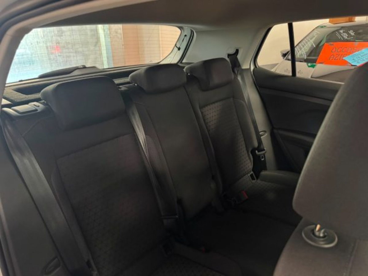Volkswagen T-Cross 1.0 TSI Urban BMT (10)