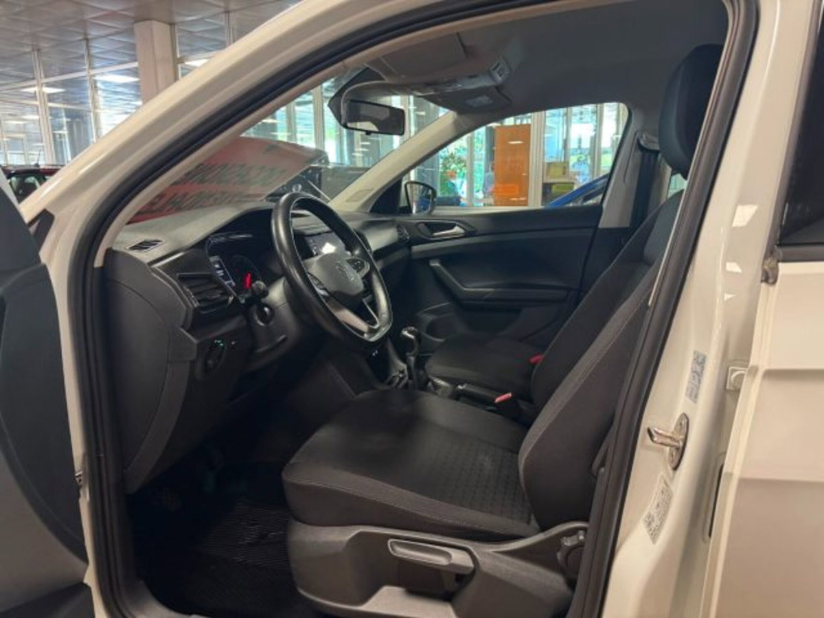 Volkswagen T-Cross 1.0 TSI Urban BMT (13)