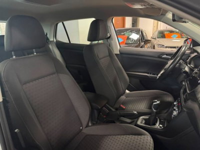 Volkswagen T-Cross 1.0 TSI Urban BMT (9)