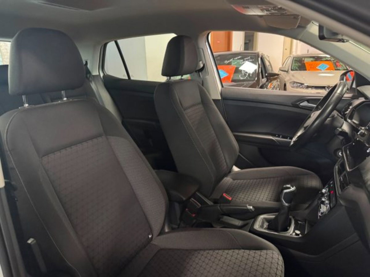 Volkswagen T-Cross 1.0 TSI Urban BMT (10)