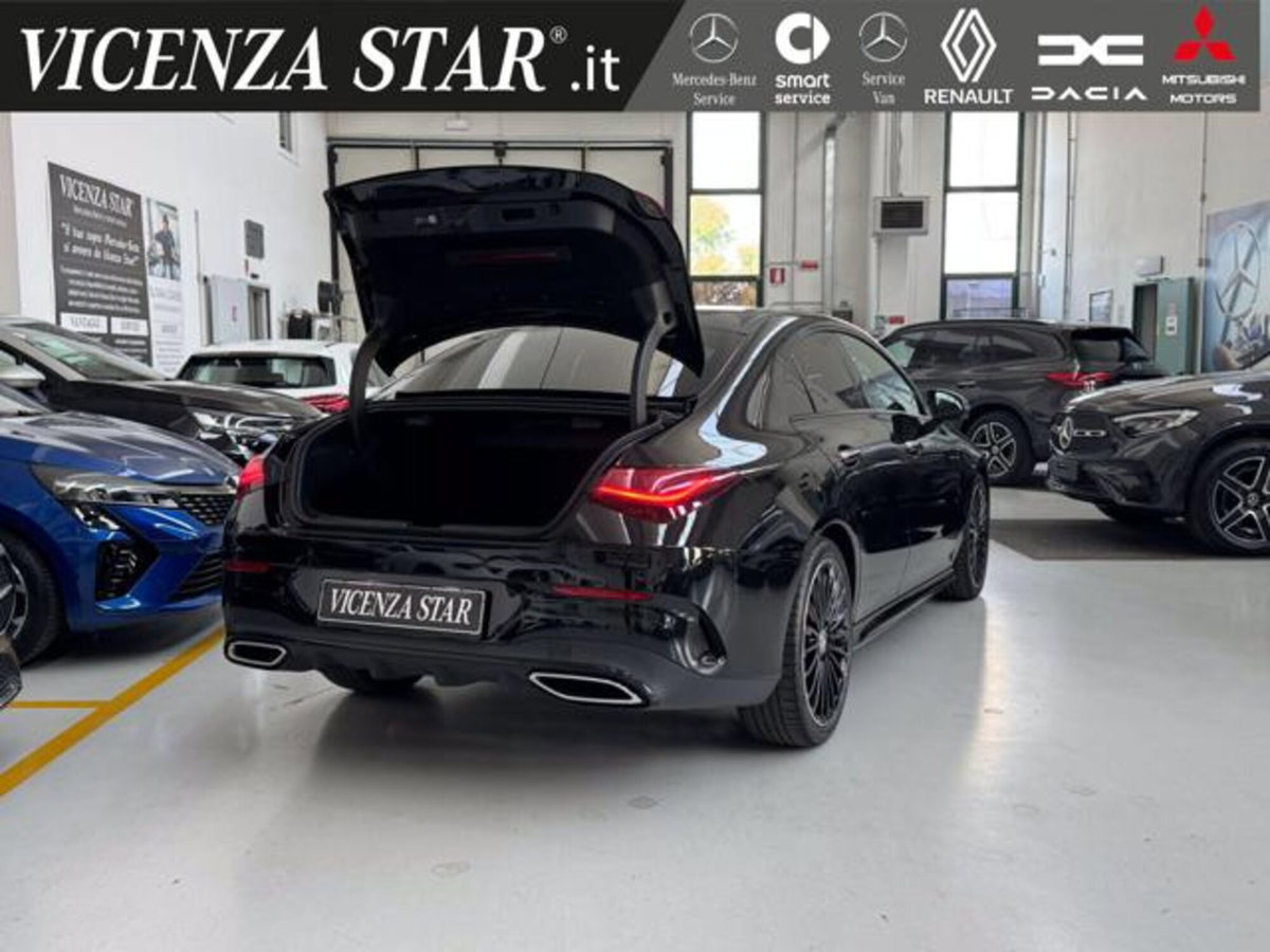 Mercedes-Benz CLA 200 d Premium (13)