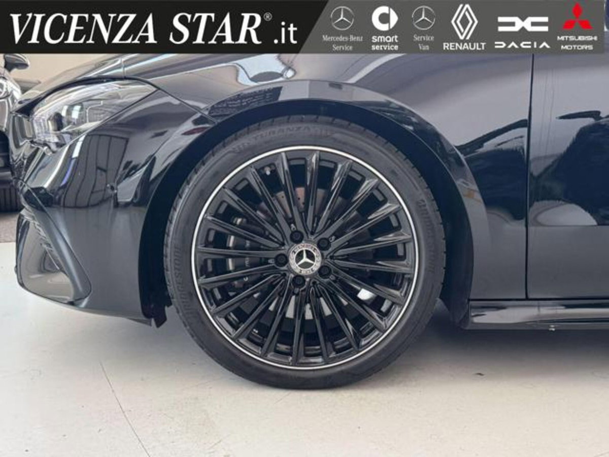 Mercedes-Benz CLA 200 d Premium (3)