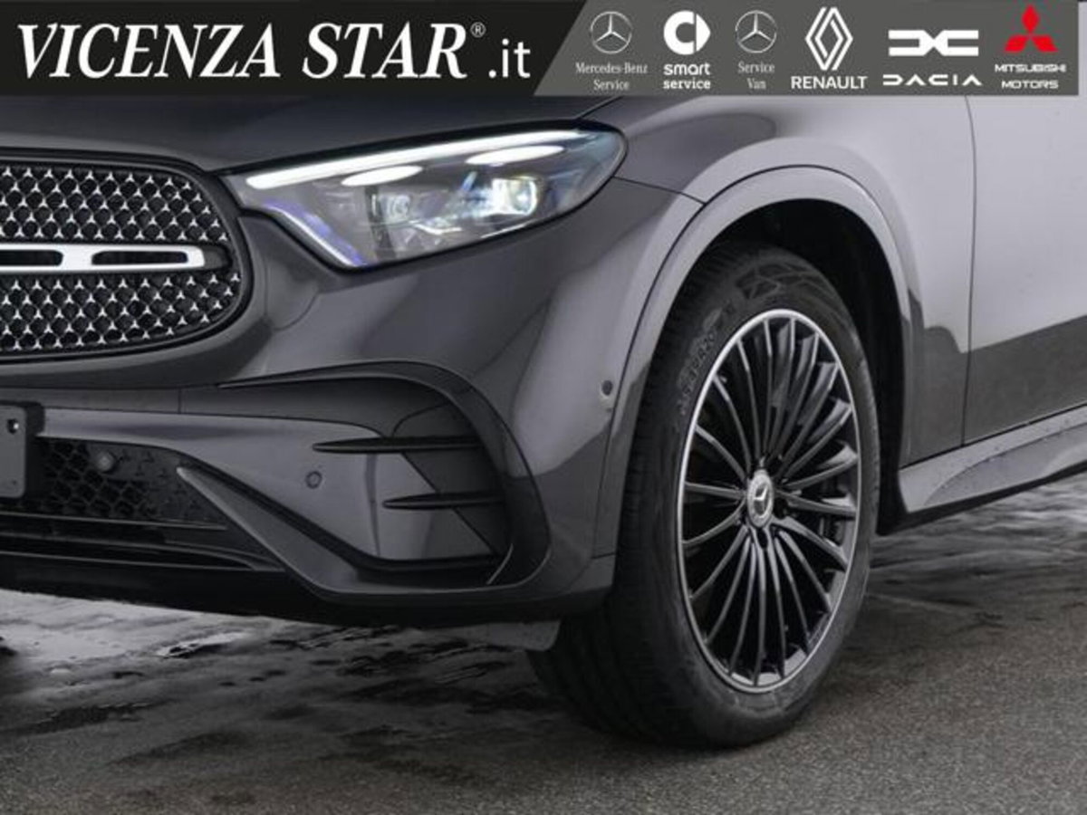 Mercedes-Benz GLC SUV 300 d AMG Line Premium Plus 4matic auto (2)