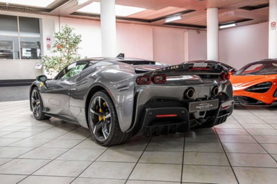Ferrari SF90 Coupé SF90 Stradale (5)