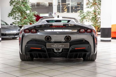 Ferrari SF90 Coupé SF90 Stradale (6)