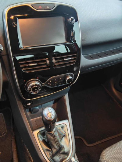 Renault Clio Sporter 1.5 dCi 8V 90CV EDC Energy (6)