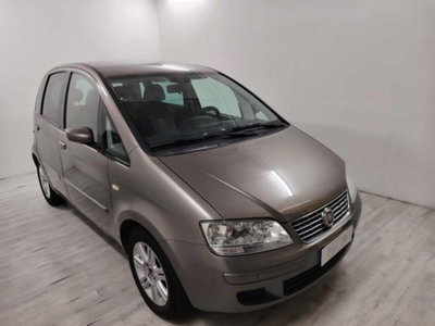 Fiat Idea 1.4 BlackEnergy (2)