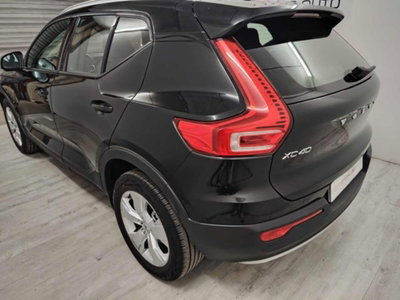 Volvo XC40 T3 Geartronic R-design (3)