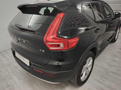 Volvo XC40 T3 Geartronic R-design (4)