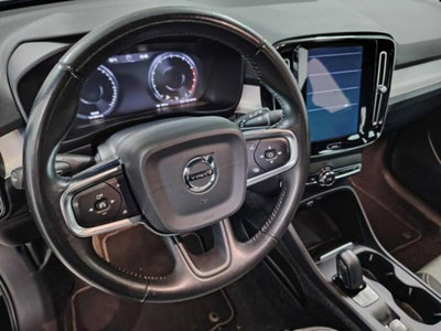 Volvo XC40 T3 Geartronic R-design (8)