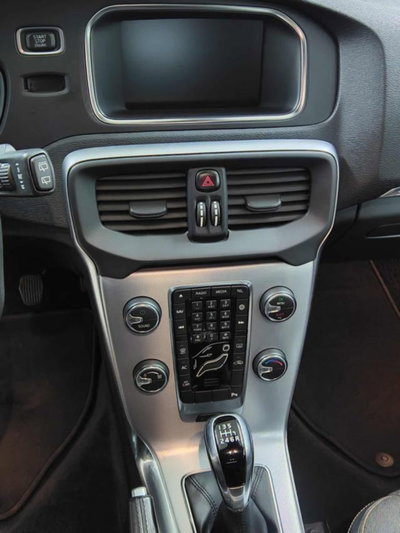 Volvo V40 Cross Country D2 (5)
