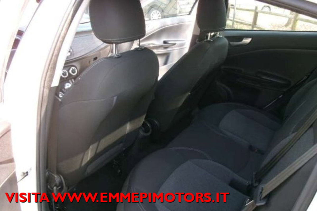 Alfa Romeo Giulietta 1.6 JTDm Giulietta 120cv (13)