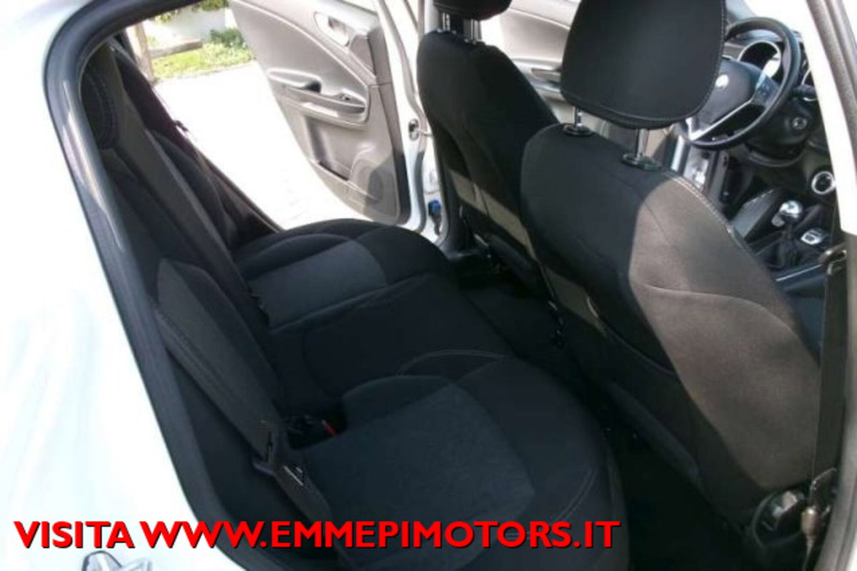 Alfa Romeo Giulietta 1.6 JTDm Giulietta 120cv (14)