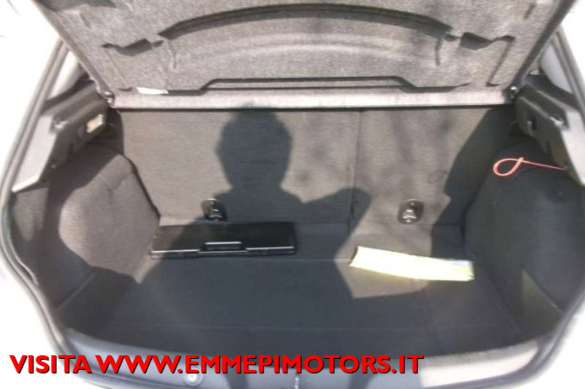 Alfa Romeo Giulietta 1.6 JTDm Giulietta 120cv (17)