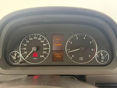 Mercedes-Benz Classe A 160 BlueEFFICIENCY Executive (12)