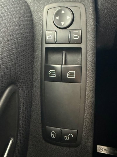 Mercedes-Benz Classe A 160 BlueEFFICIENCY Executive (15)