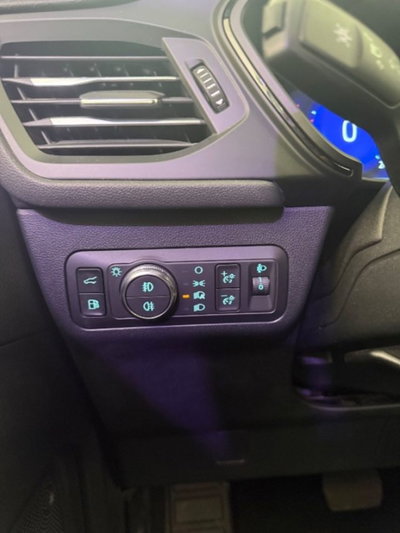 Ford Kuga 2.5 Plug In Hybrid 225 CV CVT 2WD (20)