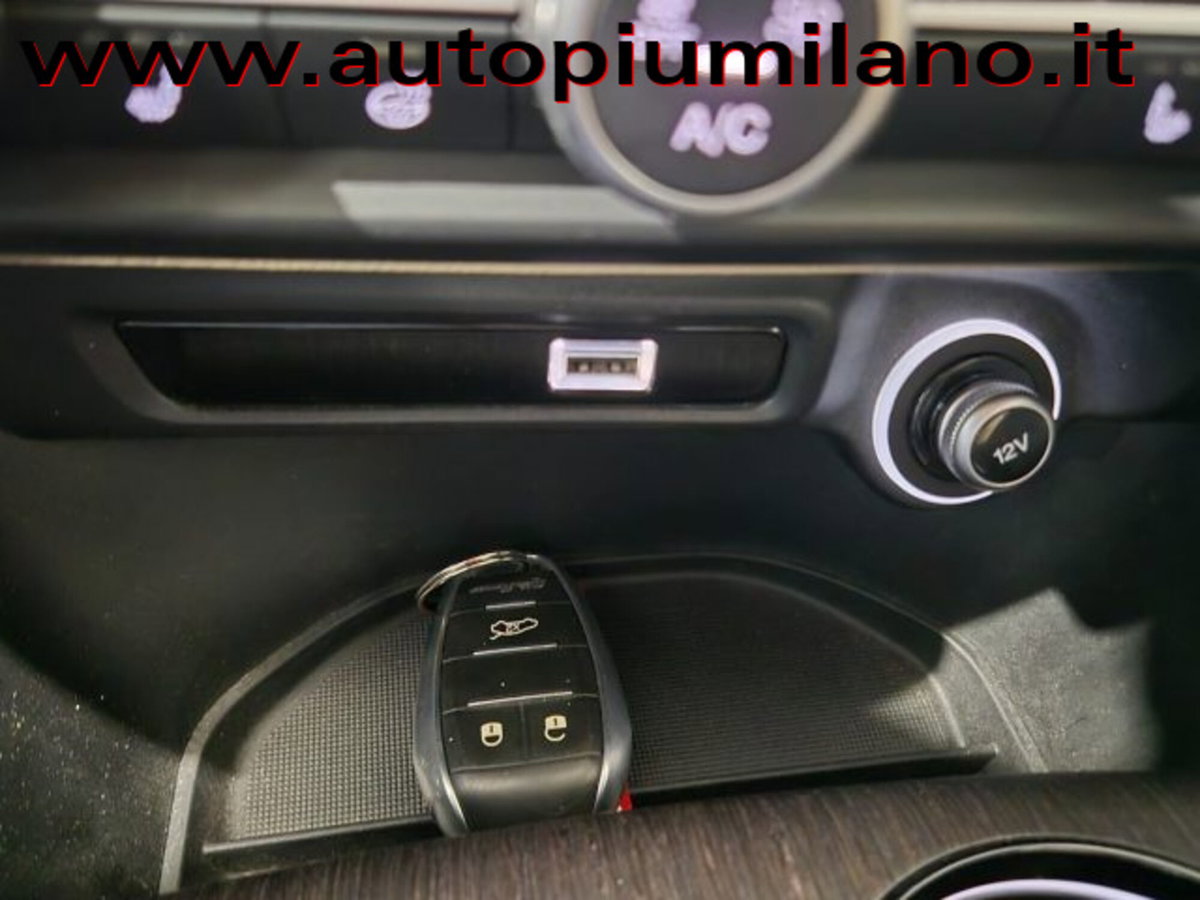 Alfa Romeo Giulia 2.2 Turbodiesel 190 CV AT8 Business (19)