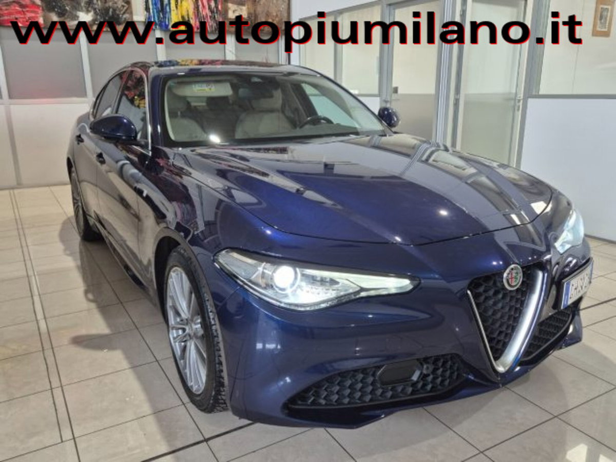 Alfa Romeo Giulia 2.2 Turbodiesel 190 CV AT8 Business (5)