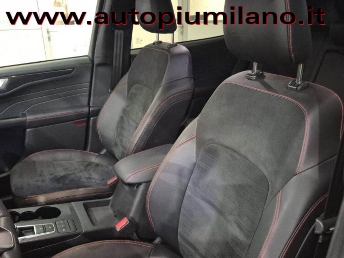 Ford Kuga 2.5 Plug In Hybrid 225 CV CVT 2WD ST-Line (6)