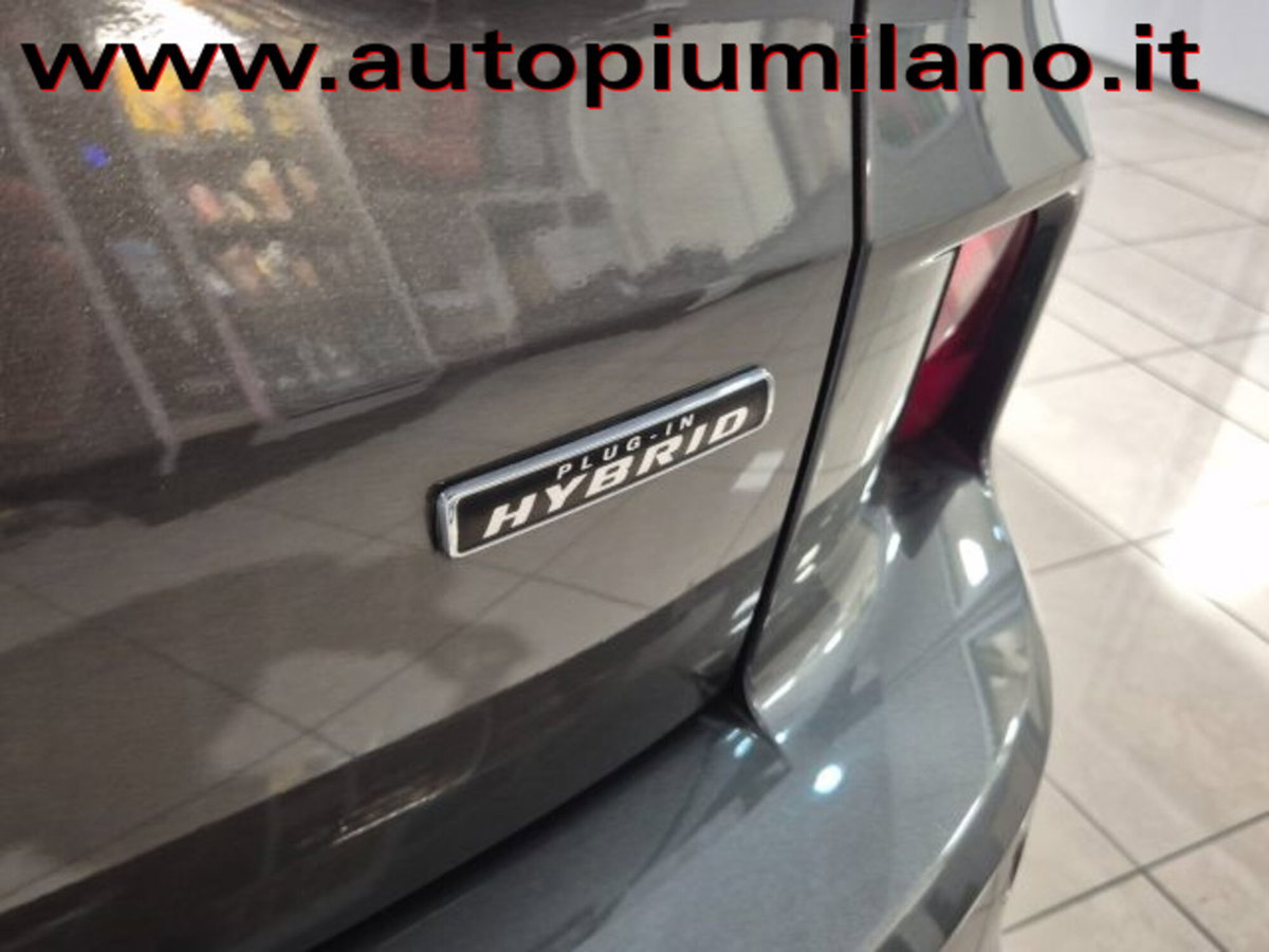 Ford Kuga 2.5 Plug In Hybrid 225 CV CVT 2WD ST-Line (9)